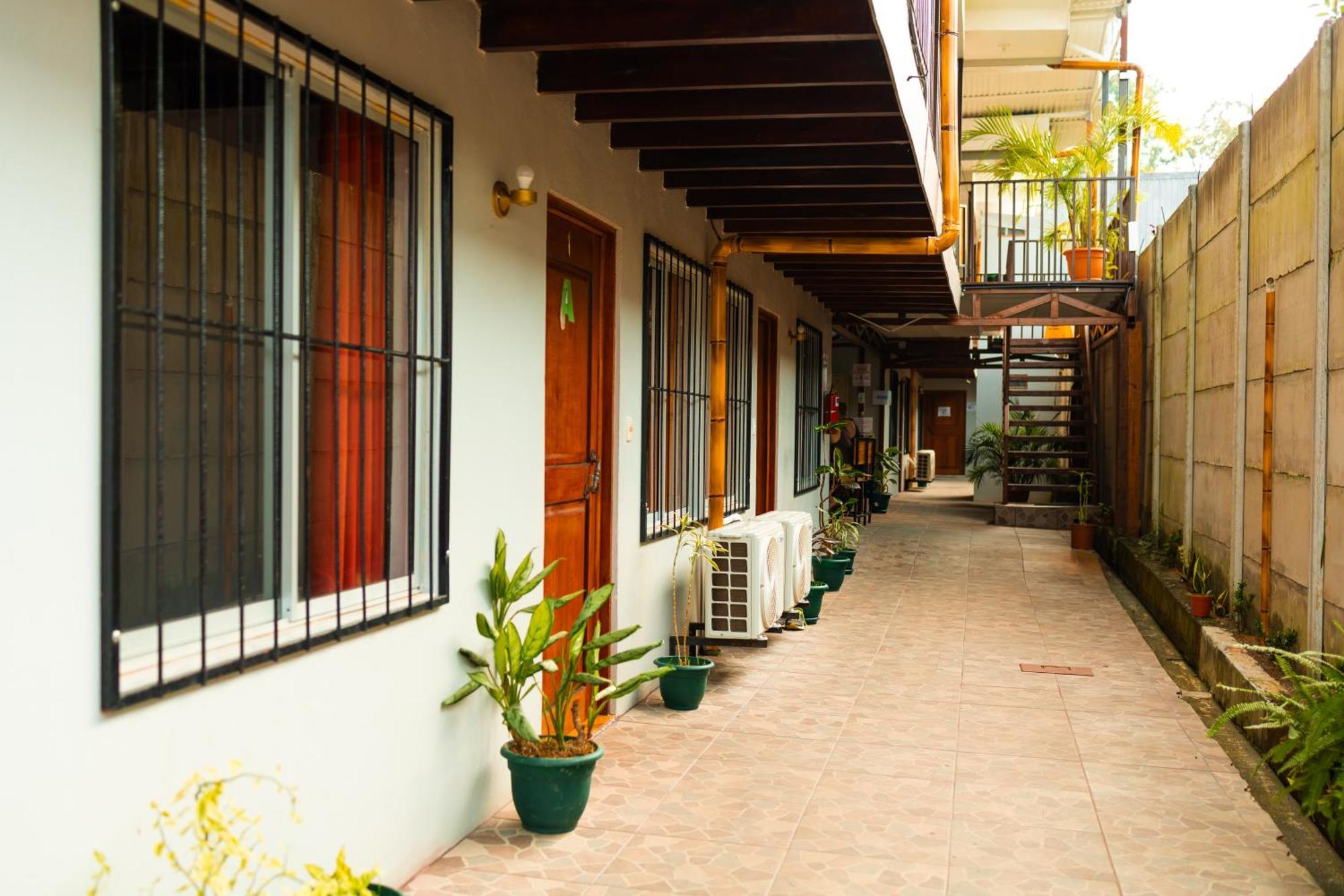 Arenal Sloth Hostel La Fortuna 외부 사진